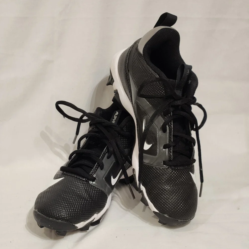 Nike‎ Alpha Youth Size 4.5Y Black Gray Cleats FQ4012-001